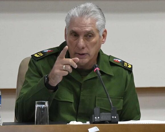 Diaz-Canel-consejo-de-defensa